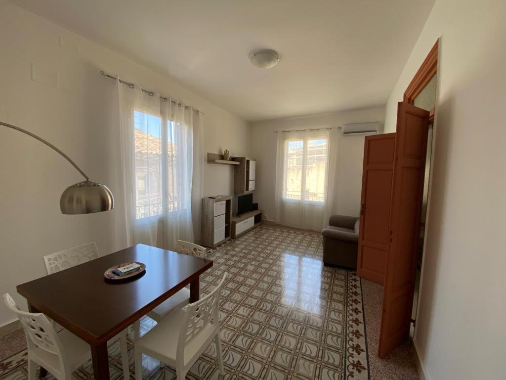 Al Parlatoio Del Centro Storico Apartment ปาแลร์โม ภายนอก รูปภาพ