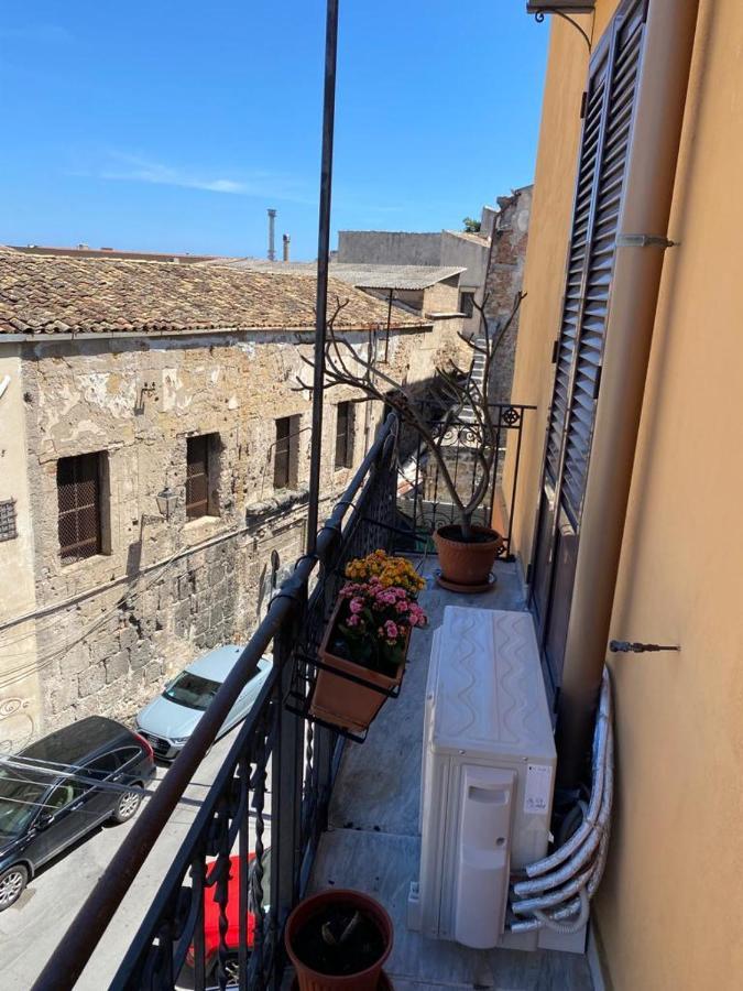 Al Parlatoio Del Centro Storico Apartment ปาแลร์โม ภายนอก รูปภาพ